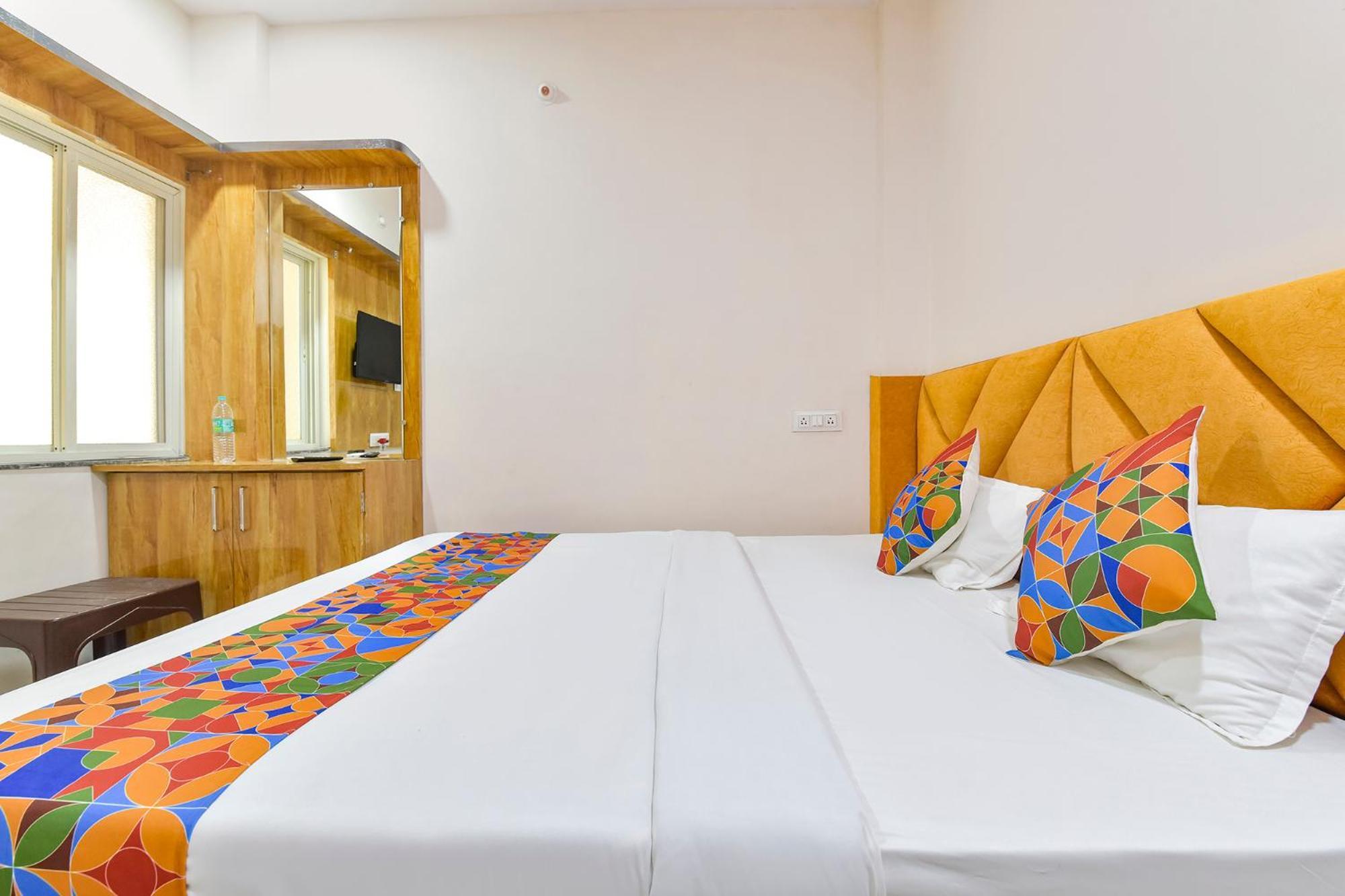 Fabhotel Somnath อุจเจน ภายนอก รูปภาพ